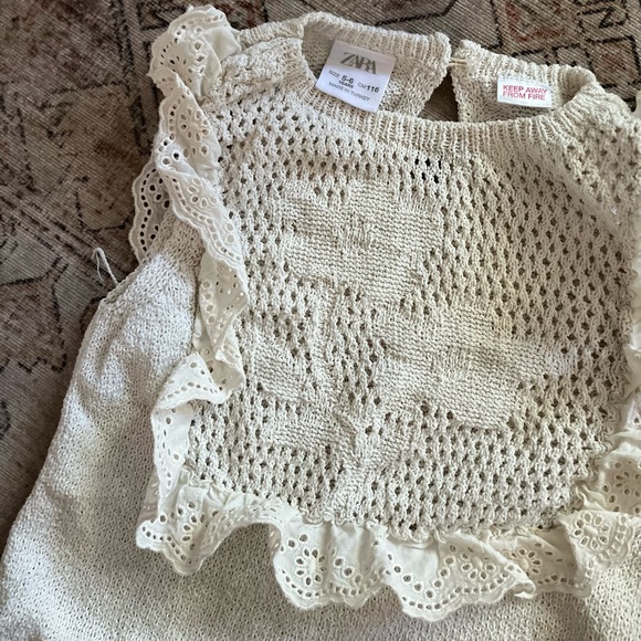Crochet knit Zara top (3T) - Picture 3 of 3